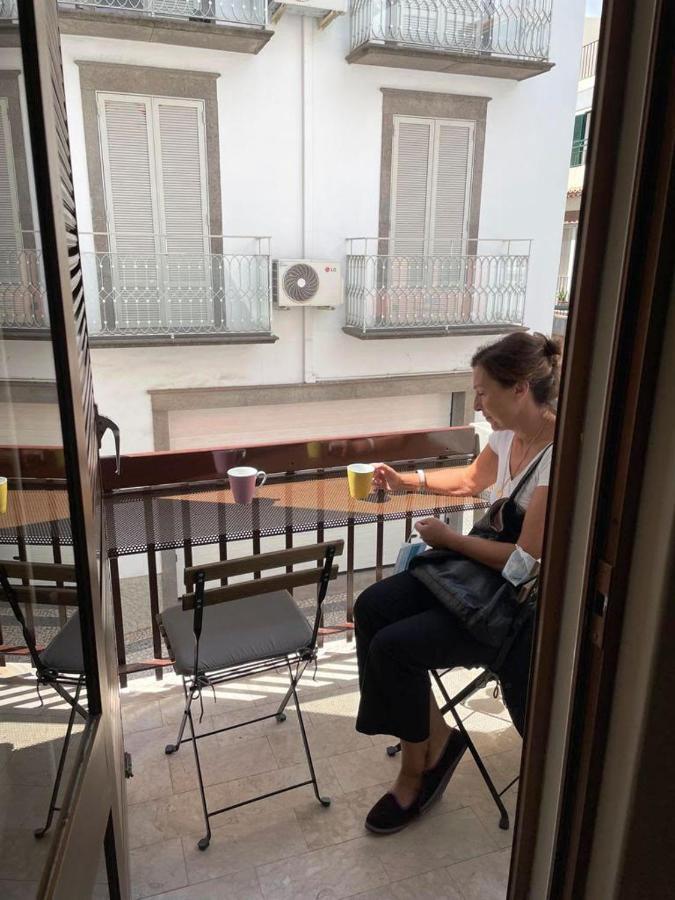 Central Funchal Apartment - Garden - Free Parking & Ac Экстерьер фото