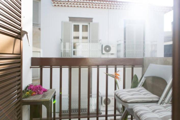 Central Funchal Apartment - Garden - Free Parking & Ac Экстерьер фото