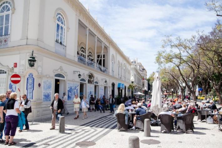 Central Funchal Apartment - Garden - Free Parking & Ac Экстерьер фото